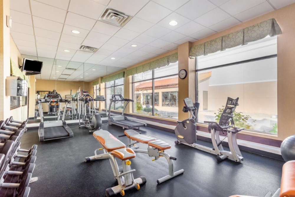 Holiday Inn Chicago North - Gurnee Image 26