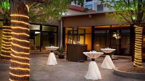 Holiday Inn Chicago North - Gurnee image 35